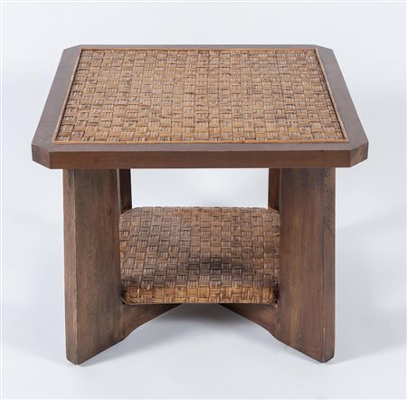 Tavolo in legno con inserti in midollino pressato. Prod. Italia, 1980 ca. Cm...