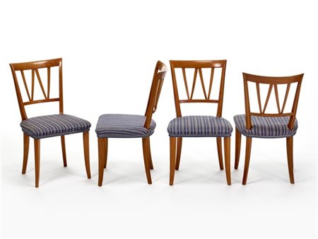 Carl Malmsten Lotto di quattro sedie. Svezia, anni '40. Legno massello, seduta r
