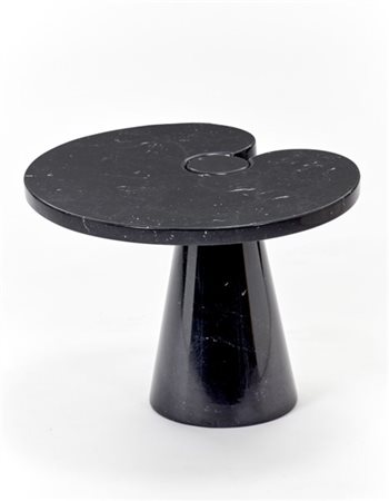 Angelo Mangiarotti Tavolino modello "Eros". Produzione Skipper, Italia, 1971. Ma