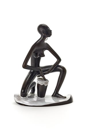 Leopold Anzengruber "Suonatrice di Bongo"
Scultura a tuttotondo. Vienna, 1955-57