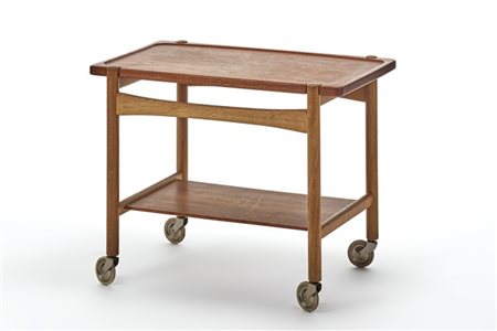 Hans Jørgen Wegner Carrello a due ripiani, con piano superiore asportabile. Prod