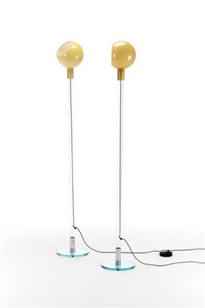 Gae Aulenti (1927-2012) e Piero Castiglioni (1944) Due lampade da terra modello