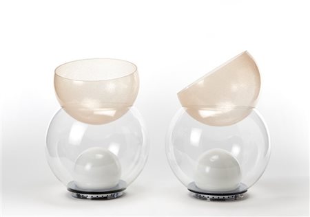 Gae Aulenti Due lampade da tavolo modello "Giova". Produzione Fontana Arte, Mila
