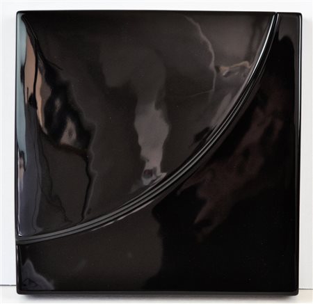 AMADIO GIUSEPPE Todi (Todi) 1944 Senza Titolo Ceramica (nero) 28,00x28,00...