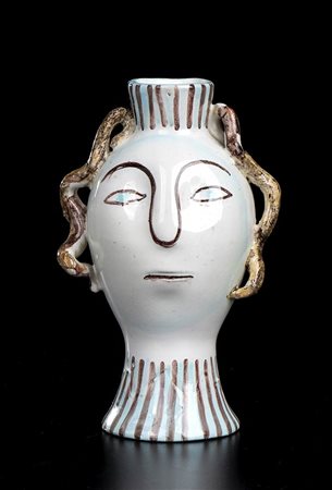 ALDO AJÒ (1901-1982)<br>Vasetto antropomorfo