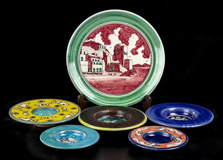 LIGUORI - VIETRI <br>Cinque posacenere e un piatto