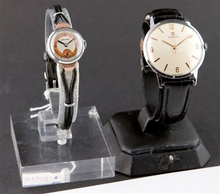 LOTTO DI DUE OROLOGI DA POLSO Lotto composto da due orologi da polso: il...