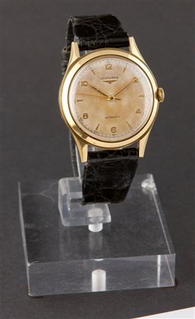 LONGINES Solo tempo, ref. 6063, anni '60 Diam 35 Cassa in oro giallo in due...
