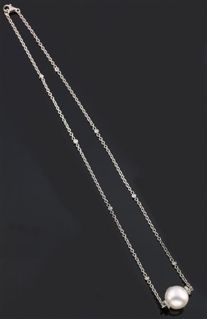 COLLANA Collana in oro bianco con diamanti taglio brillante per complessivi...