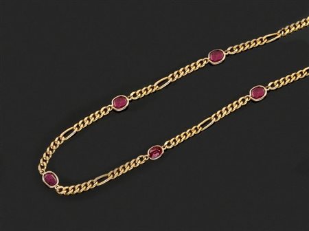 GIROCOLLO Girocollo in oro giallo lavorato a maglie alternate a rubini taglio...