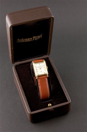 AUDEMARS PIGUET Solo tempo, di forma, realizzato in collaborazione con la...