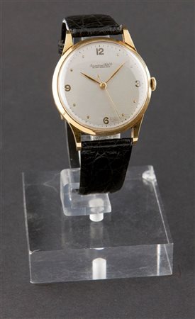 INTERNATIONAL WATCH Solo tempo, anni '50 Diam 36 Cassa in oro giallo, in due...