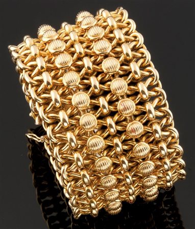 BRACCIALE Bracciale in oro giallo lavorato a maglie intrecciate Peso gr 111,7