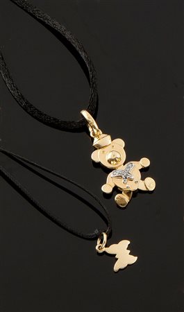 POMELLATO Lotto composto da due ciondoli in oro giallo, firmati "Pomellato":...