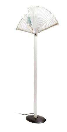 SCARPA AFRA E TOBIA Butterfly Lampada da terra con diffusore in tessuto...