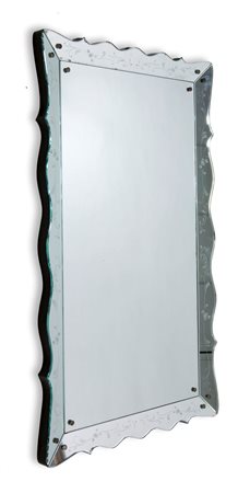 SPECCHIERA Specchiera con cornice a profilo ondulato e bordi bisellati con...