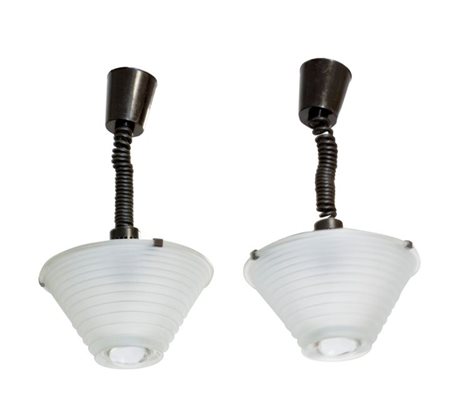 MANGIAROTTI ANGELO Egina Due lampade con diffusore in vetro stampato. Prod....