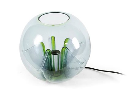 ZUCCHERI TONI Nuphar Lampada da tavolo in vetro soffiato e metallo cromato....