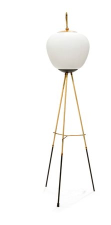 LAMPADA DA TERRA Lampada tripode con base in metallo laccato e ottone...