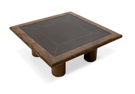 BORBONESE UMBERTO Tavolino rivestito in pelle tapirata nella cornice del...