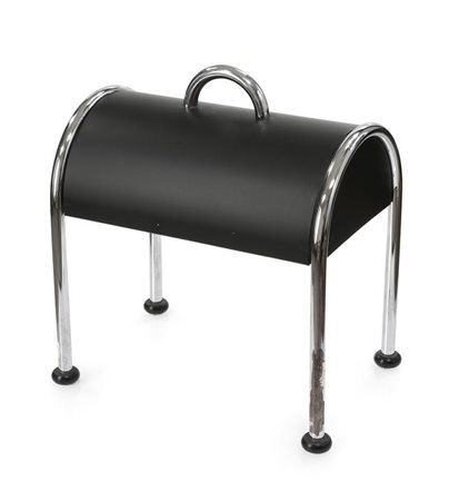 SOTTSASS ETTORE Valigia Lampada da tavolo in metallo laccato e cromato. Prod....