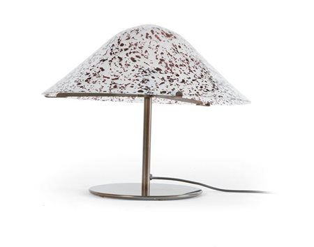 MAZZEGA Lampada da tavolo con struttura in metallo ramato e brunito:...