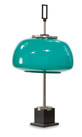 LAMPADA Lampada da tavolo con struttura in metallo laccato e nichelato,...