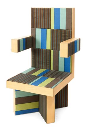 POLTRONA Poltrona in legno di frassino con rivestimento in stoffa. cm 130x77x70