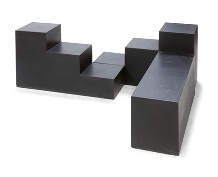 BELLINI MARIO Scacchi Tre tavolini. Prod. B & B Impresso sotto la base: B & B...