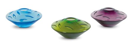 PALTERER DAVID Tre vasi in vetro di Murano soffiato con incisioni a mola....