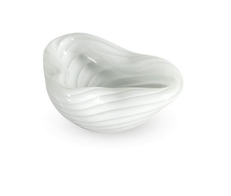 VENINI Ciotola di forma irregolare in vetro sommerso. Firma ad acido Venini...