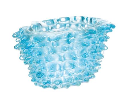 ARTIGIANATO MURANESE Grande vaso rostrato in vetro azzurro incamiciato...