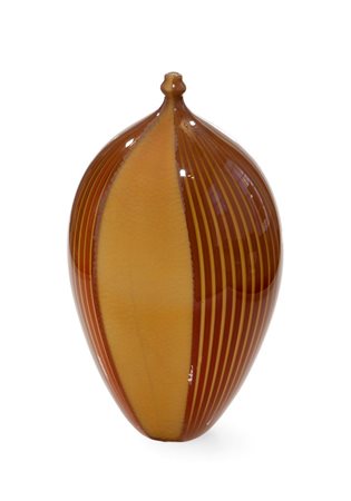 TAGLIAPIETRA LINO Vaso in vetro incamiciato lattimo, canne verticali marrone,...