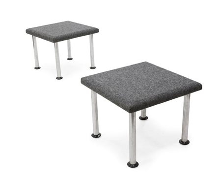 GABETTI ROBERTO, ISOLA AIMARO, DROCCO GUIDO Due sgabelli realizzati per il...