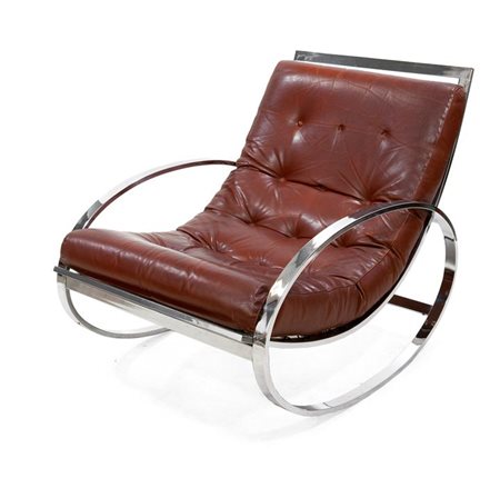 BAUGHMAN MILO Sedia a dondolo con struttura in metallo cromato e imbottitura...