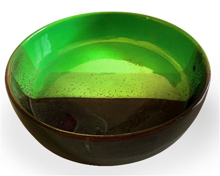 Produzione italiana, nello stile di Ettore Sottsass. Contenitore in ceramica...