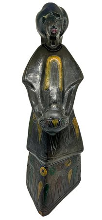 Scultura lignea policroma raffigurante messicana. H cm 42