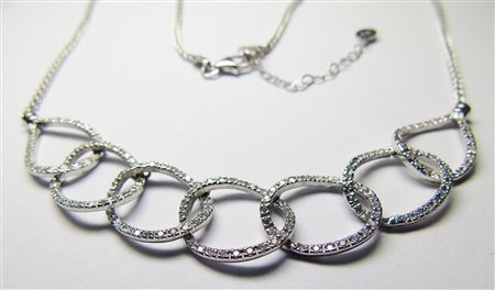 COLLIER CON DIAMANTI in oro bianco 18kt, 9,20 gr., con diamanti per ct. 1,29...