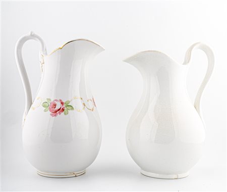 Due brocche da lavabo fine XIX secolo una in porcellana Ginori decorata a...