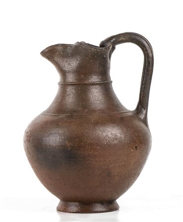 <br>OINOCHOE IN IMPASTO BRUNO<br>VIII secolo a.C