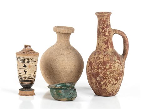 <br>GRUPPO DI QUATTRO VASI ANTICHI<br>Dall'età del bronzo all'epoca medievale