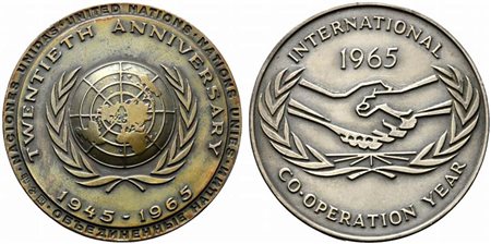 <br>ONU. Medaglia1965. 20° anniversario delle Nazioni Unite. Ag (150 g - 63,5 mm).