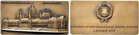 <br>UNGHERIA. Placca in bronzo raffigurante il Parlamento. AE (173 g - 50x100). 