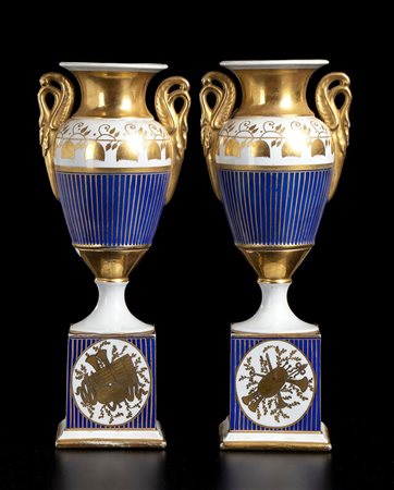 SÈVRES (nello stile di)<br>Potiches