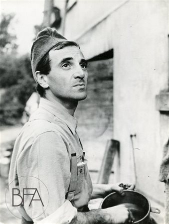  Charles Aznavor on set.