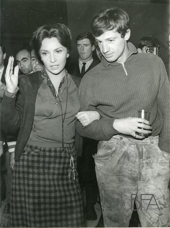 Secchiaroli/Spinelli/Cioni/Lentini Gina Lollobrigida and Jean Paul Belmondo.