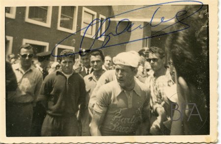  Gino Bartali with autograph.