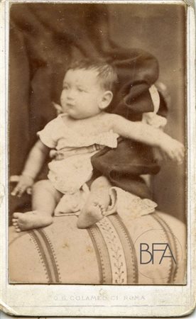 Colamedici Rare Italian hidden-mother portrait.