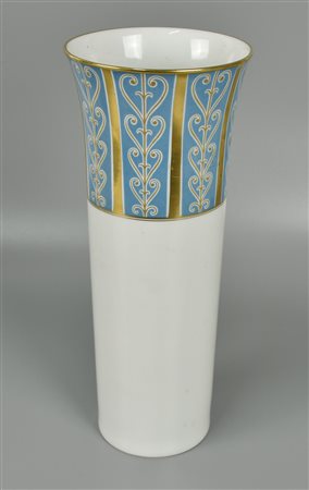 VASO IN PORCELLANA Kuchenreuther, con decorazione in oro zecchino e azzurro h...