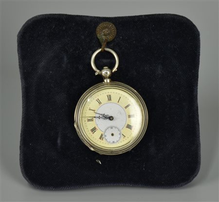 OROLOGIO DA TASCA movimento con carica a chiave, d. 46 mm completo di porta...